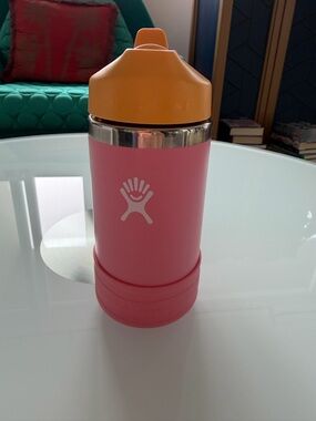 New Hydro Flask Kids Bottle - Pink Body with Orange Lid